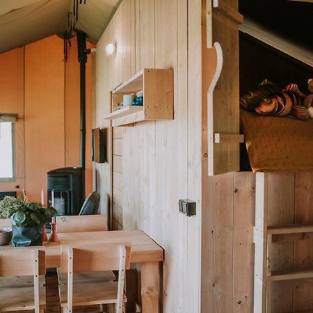 Vakantiepark Dierenbos Vinkel Стая снимка